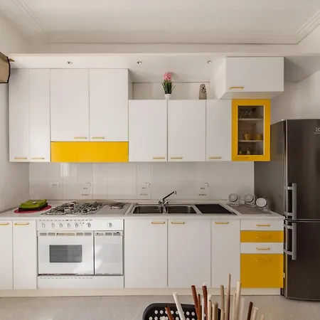 Carlentini House Bed & Breakfast Comiso