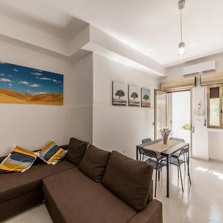 Bed & Breakfast Carlentini House 4*