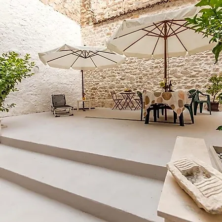 Carlentini House 4* Comiso