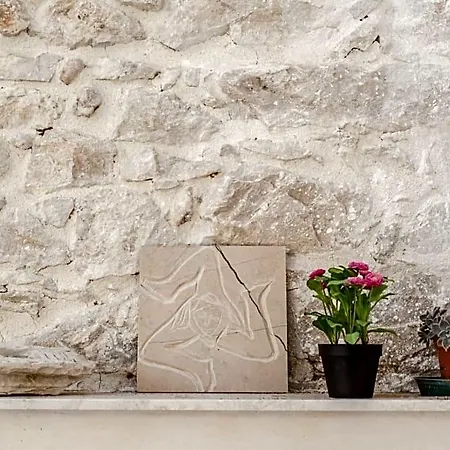 Carlentini House 4*