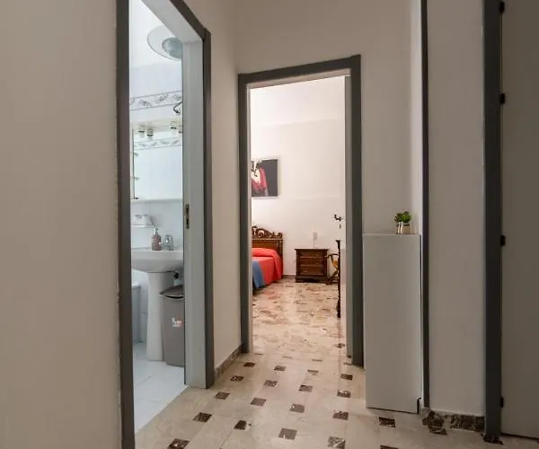 Carlentini House Panzió